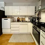 Villa Artists House *