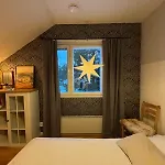 Villa Artists House *