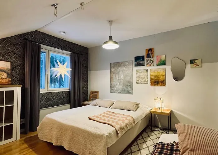 Artists House * רובניימי